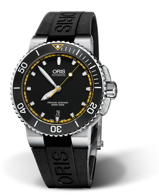 Oris Aquis Date 43mm Swiss Automatic Dive Watch Black Rubber Strap