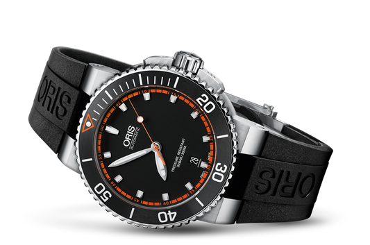 Oris Aquis Date Stainless Steel Automatic Dive Watch with Rubber Strap