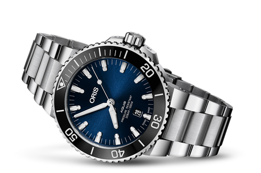 Oris Aquis Date Automatic Blue Dial Dive Watch Stainless Steel Bracelet