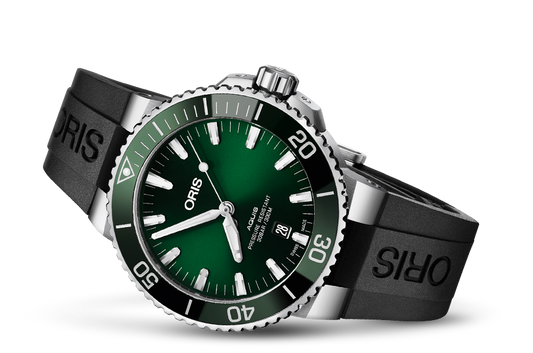 Oris Aquis Date 43.5mm Stainless Steel Automatic Dive Watch Green Dial