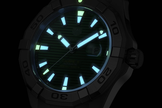 TAG Heuer Aquaracer Calibre 5 Automatic 43mm Green Dial Steel Diver Watch